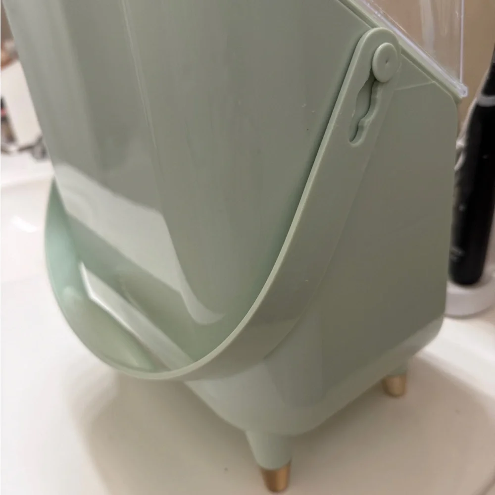 Multi-Compartment Mint-colored Makeup Organizer